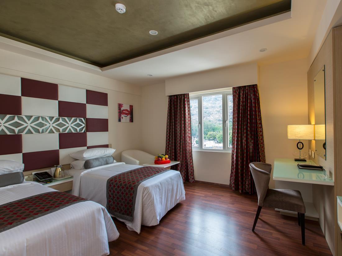 Hotel Pai Viceroy Tirupati Exterior foto