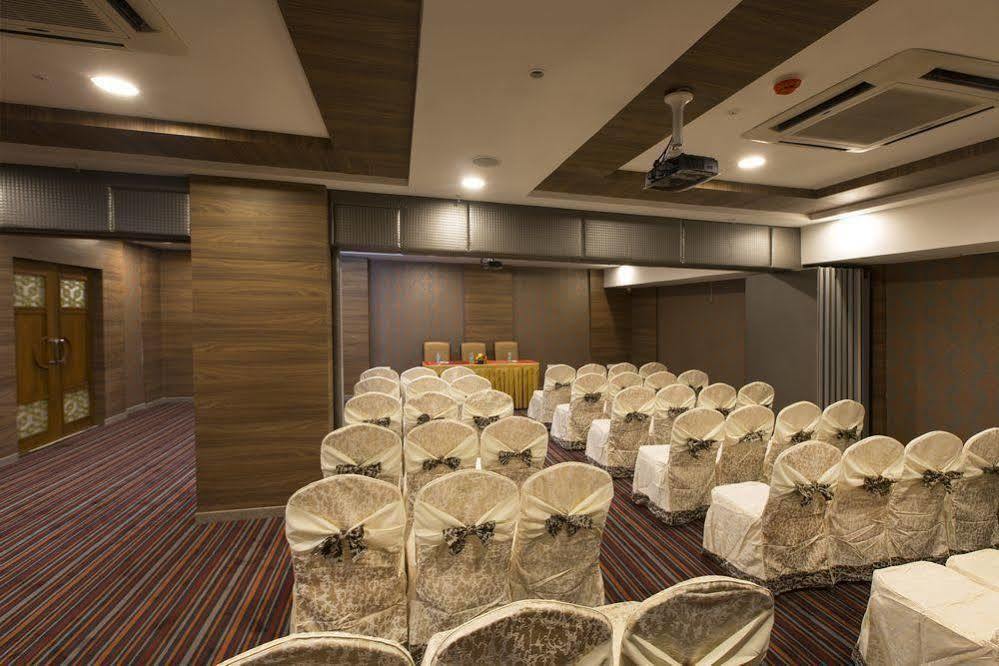Hotel Pai Viceroy Tirupati Exterior foto